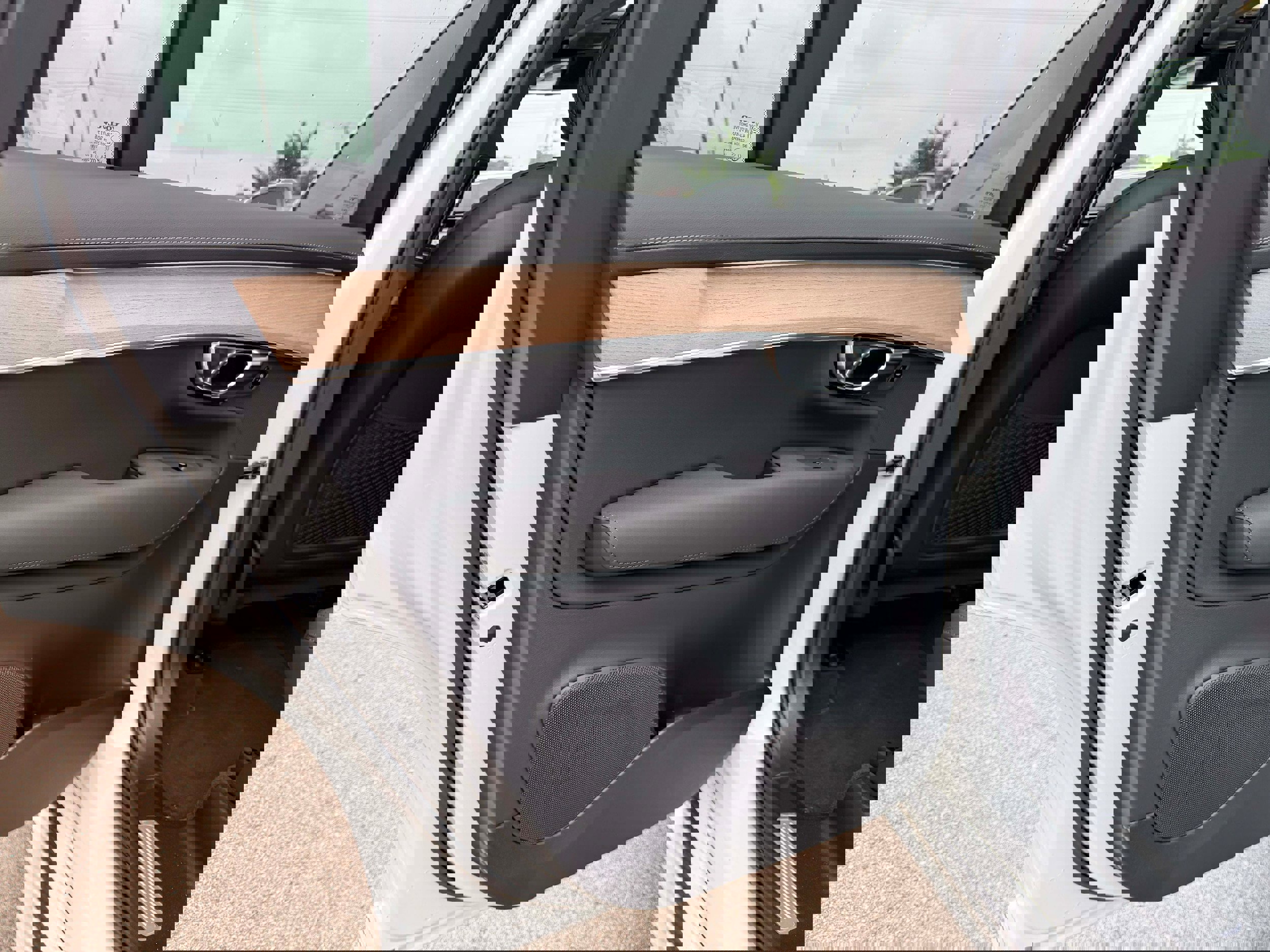 Certified 2025 Volvo XC90 B5 Plus image 14