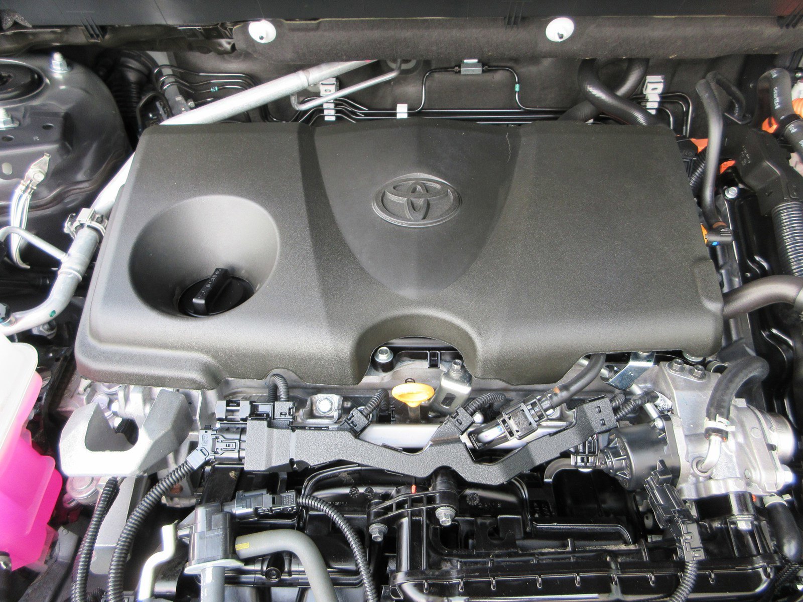 Used 2024 Toyota RAV4 XLE AWD/4WD image 45