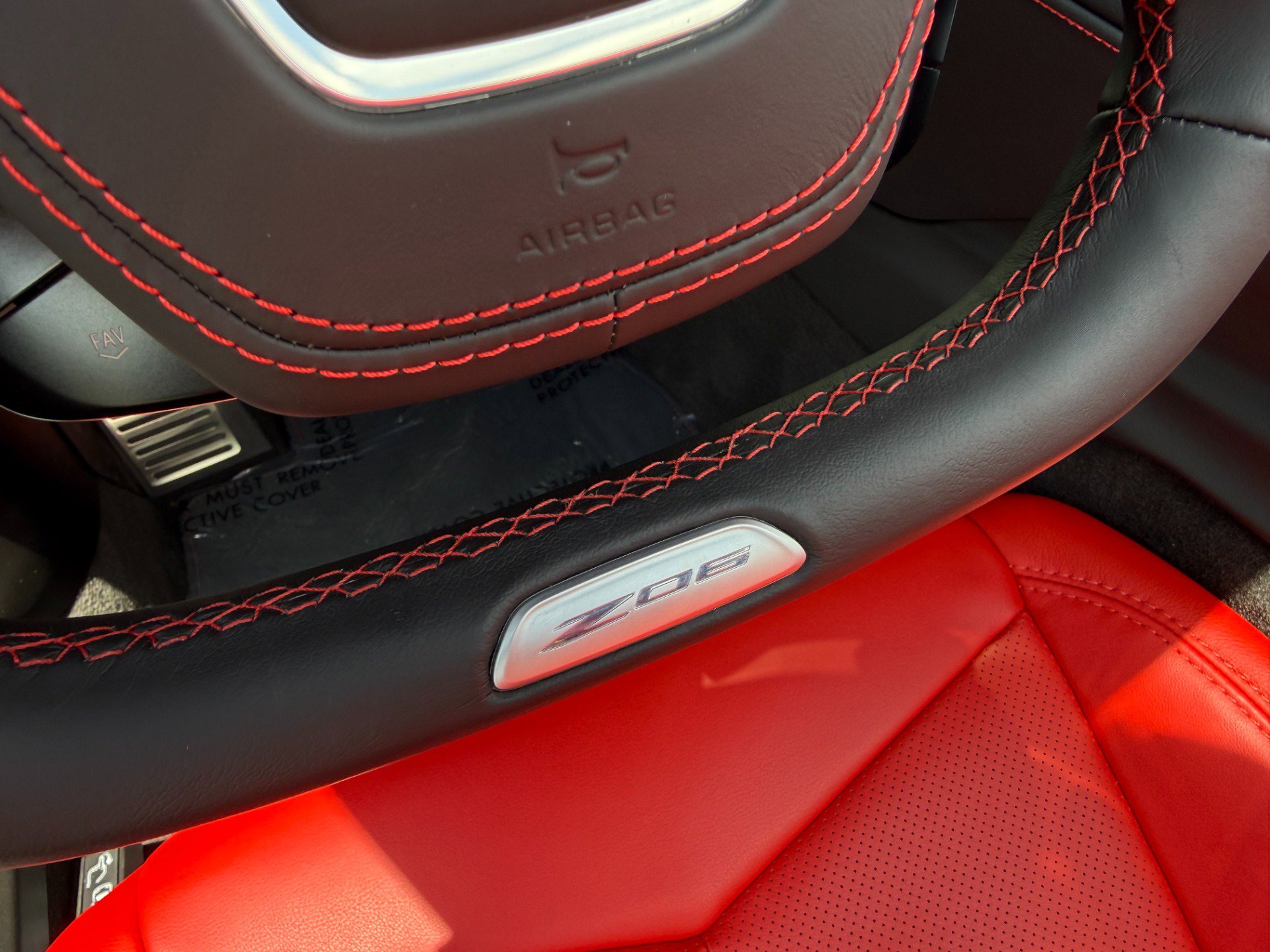 Used 2025 Chevrolet Corvette Z06 RWD image 21