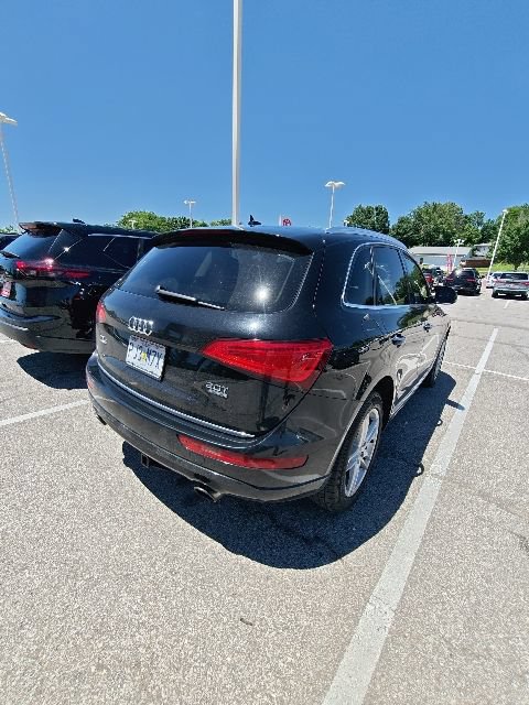 Used 2016 Audi Q5 2.0T Premium Plus w/ Technology Package AWD/4WD image 10