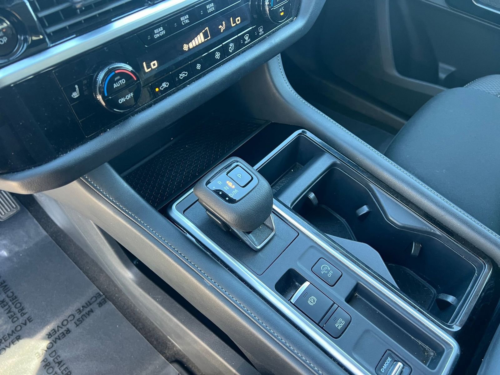 Used 2025 Nissan Pathfinder SV image 43