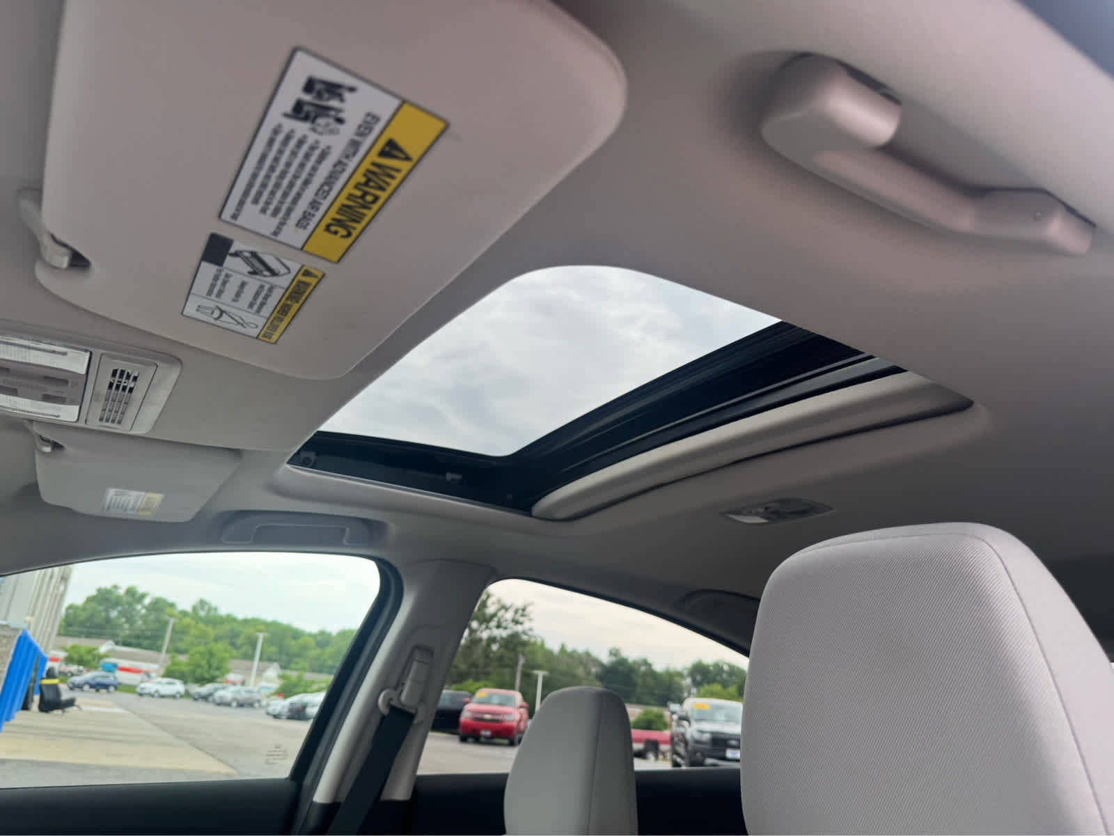 Used 2022 Honda HR-V EX image 11