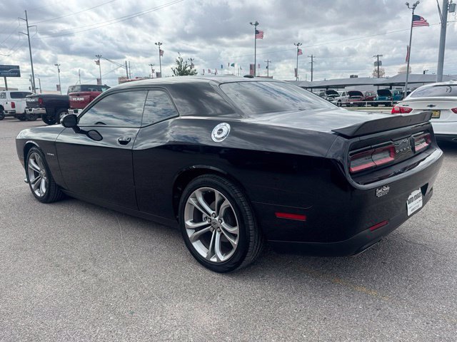 Used 2022 Dodge Challenger R/T RWD image 4