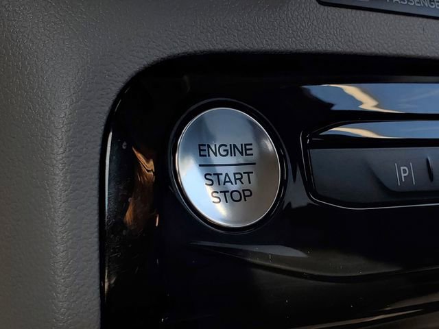 Used 2024 Ford Escape Platinum w/ Premium Technology Package image 24