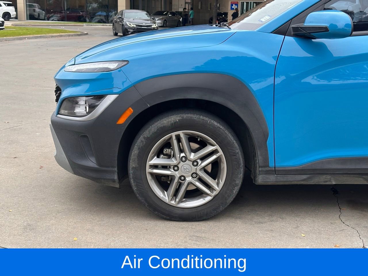 Used 2022 Hyundai Kona SE w/ Cargo Package image 5