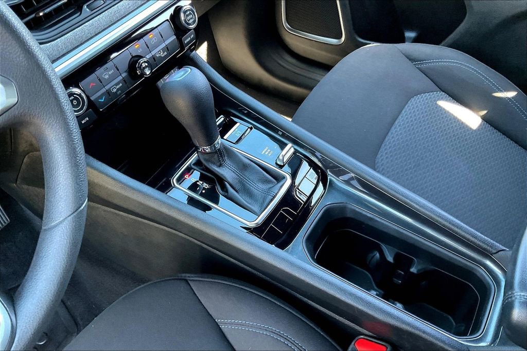 Used 2024 Jeep Compass Sport image 19