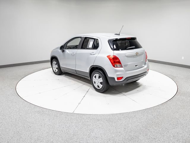 Used 2017 Chevrolet Trax LS w/ Fleet Convenience Package FWD image 32