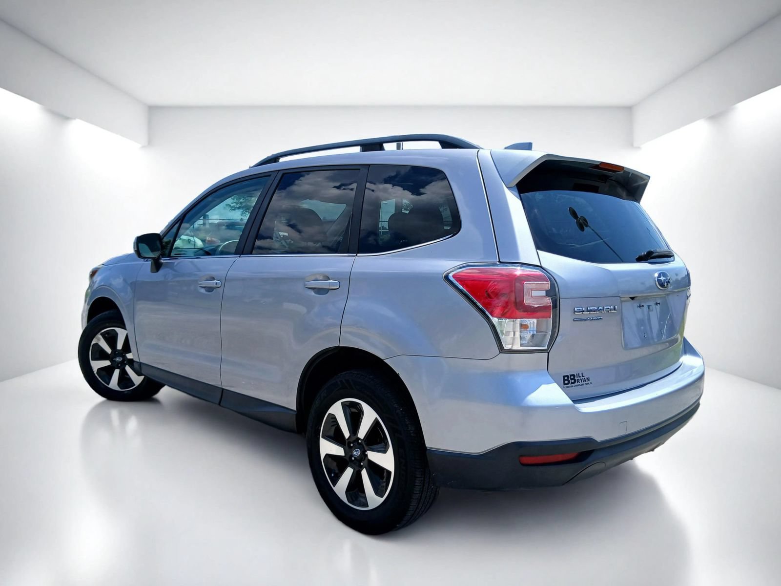 Used 2017 Subaru Forester 2.5i Limited AWD/4WD image 6