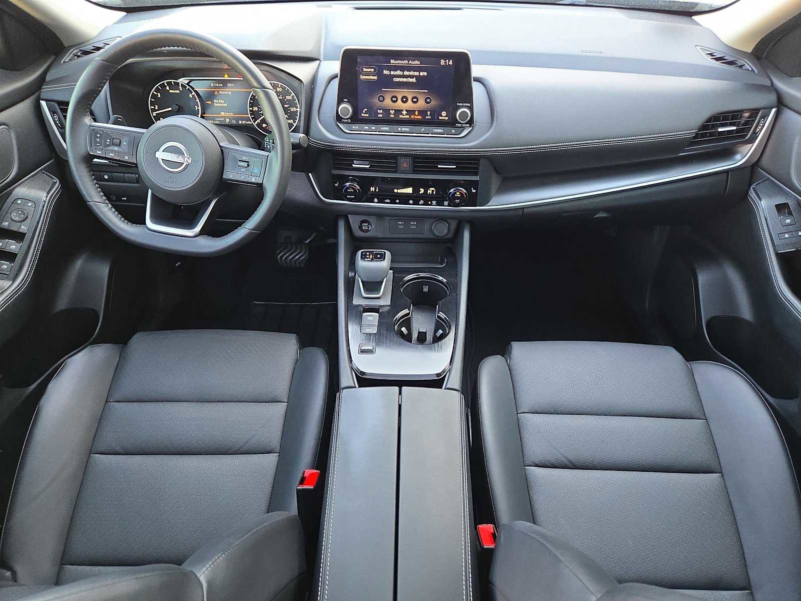 Used 2024 Nissan Rogue SV w/ SV Premium Package image 16