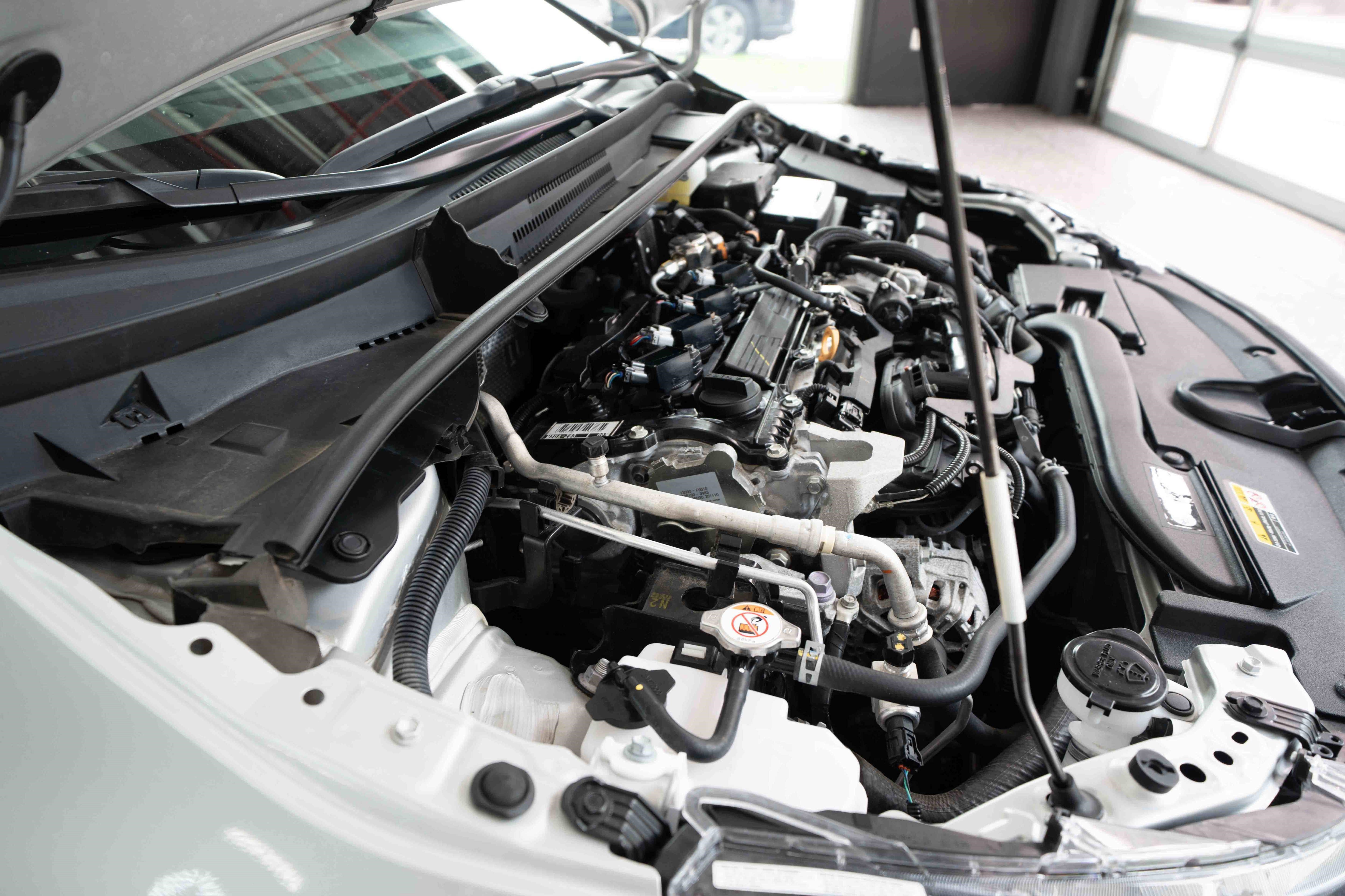 Used 2025 Toyota Corolla LE FWD image 31