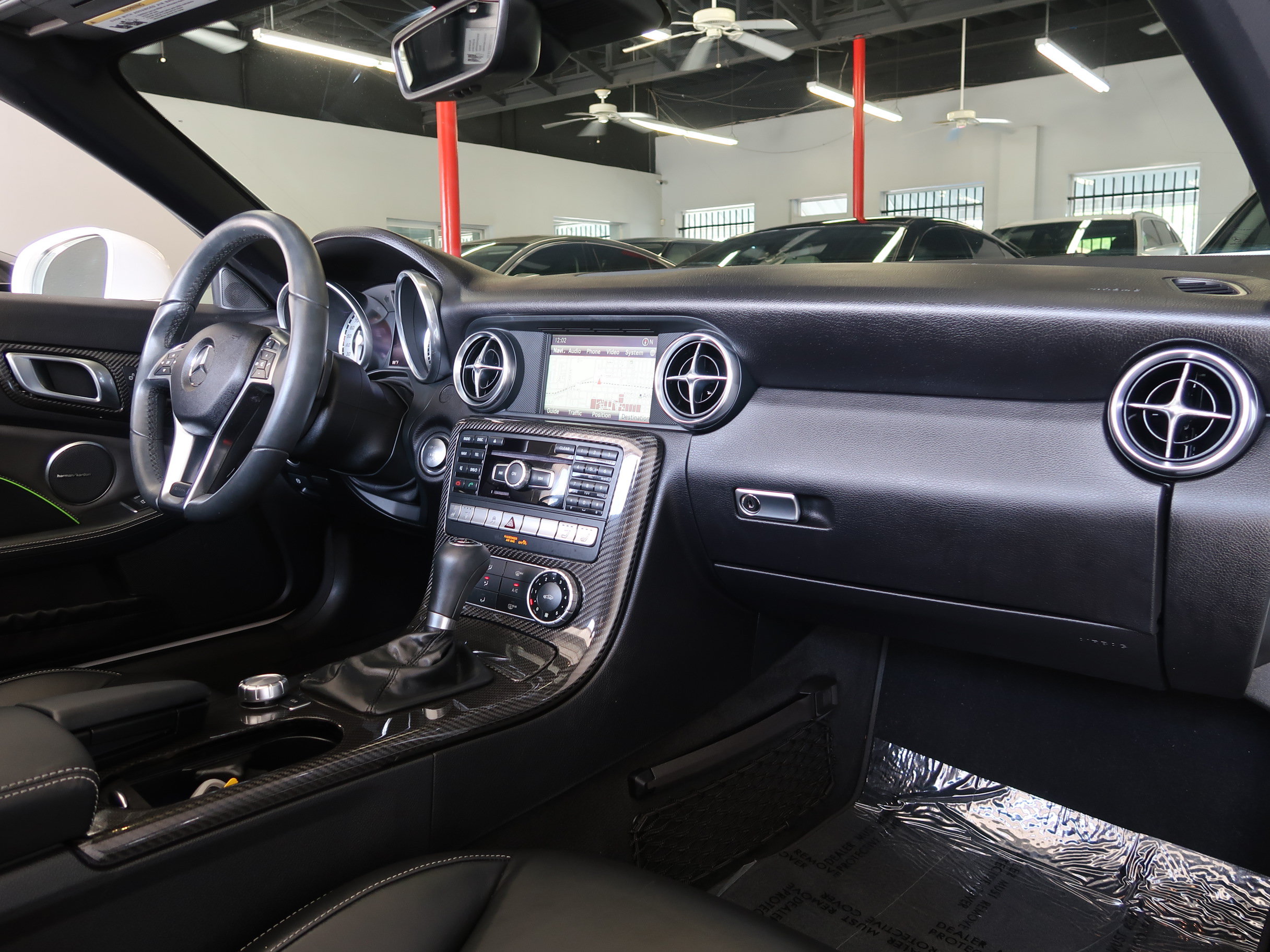 Used 2015 Mercedes-Benz SLK 250 image 19