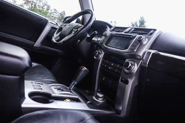 Used 2018 Toyota 4Runner Limited AWD/4WD image 66
