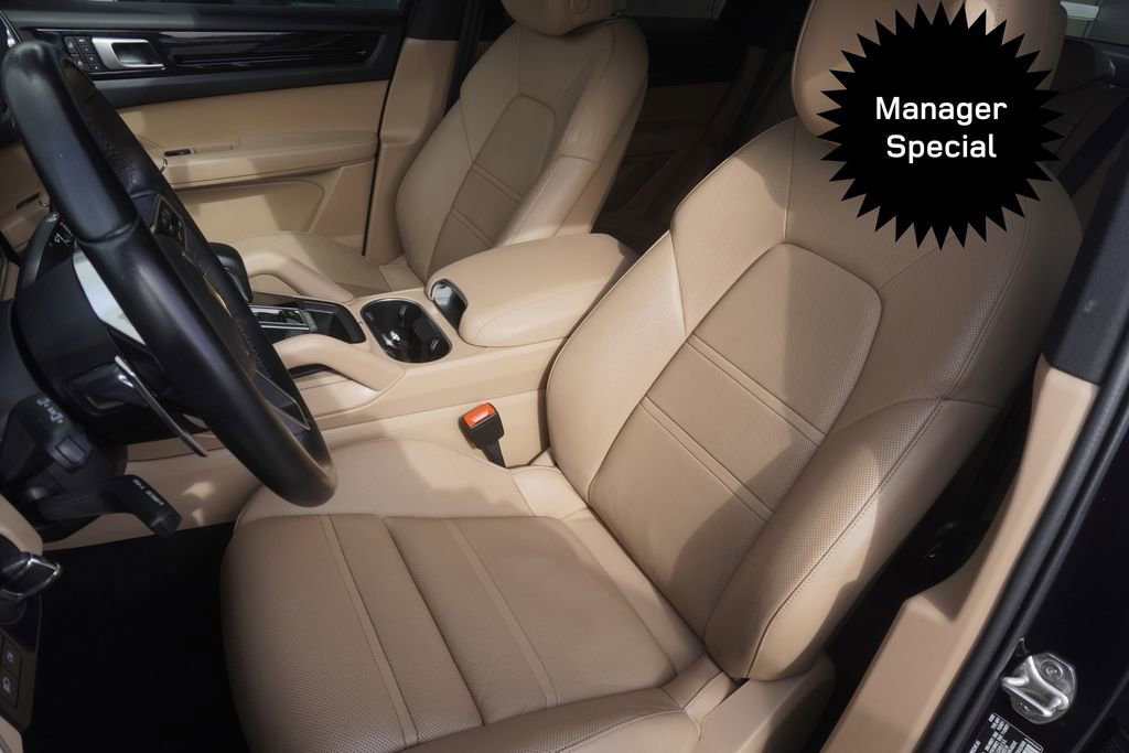 Used 2022 Porsche Cayenne Coupe image 20