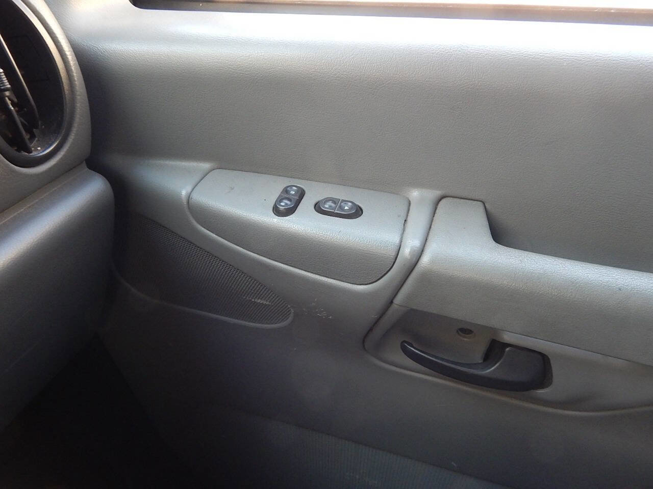 Used 2007 Ford E-250 and Econoline 250 RWD image 27