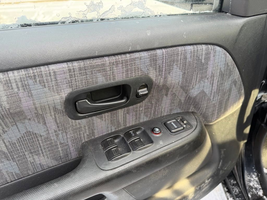 Used 2003 Honda CR-V LX image 4