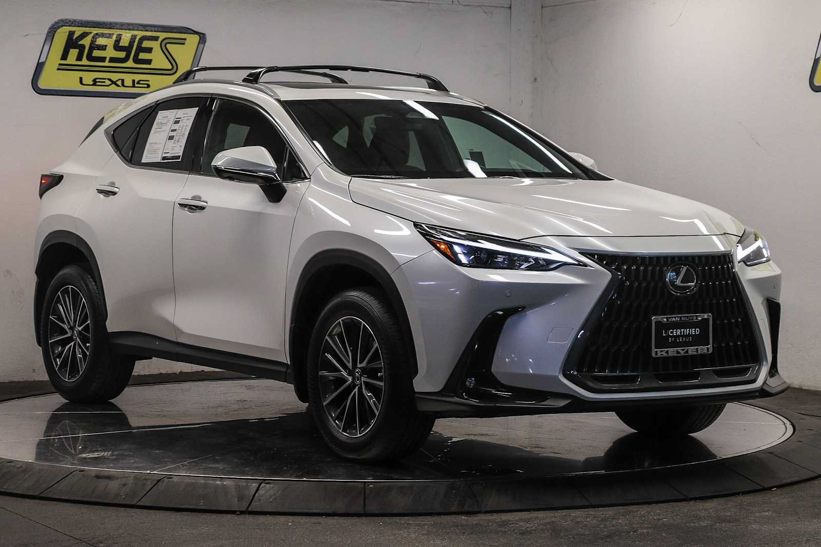 Certified 2025 Lexus NX 350 AWD w/ Premium Package image 5