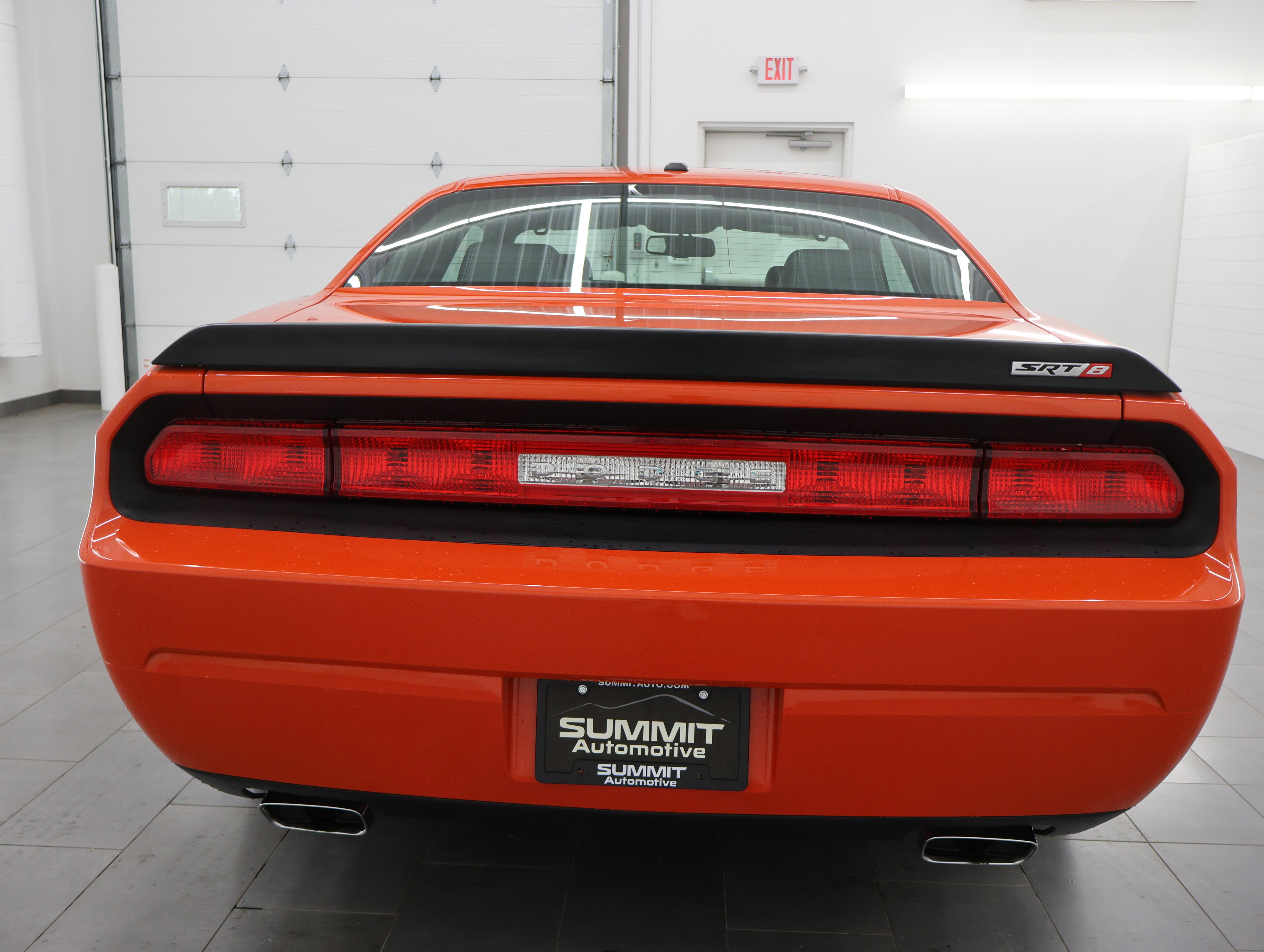 Used 2009 Dodge Challenger SRT8 w/ SRT Option Group II RWD image 26