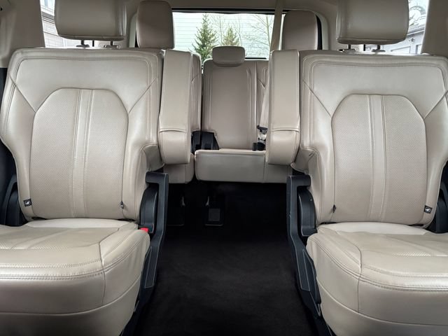 Used 2023 Ford Expedition Limited AWD/4WD image 22