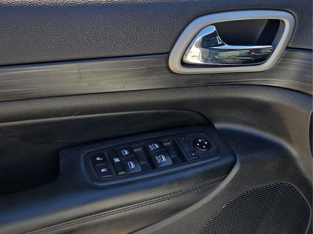 Used 2020 Jeep Grand Cherokee Laredo w/ Quick Order Package 2BN North AWD/4WD image 23