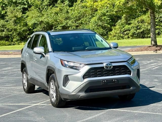 Used 2025 Toyota RAV4 XLE w/ Convenience Package AWD/4WD image 11