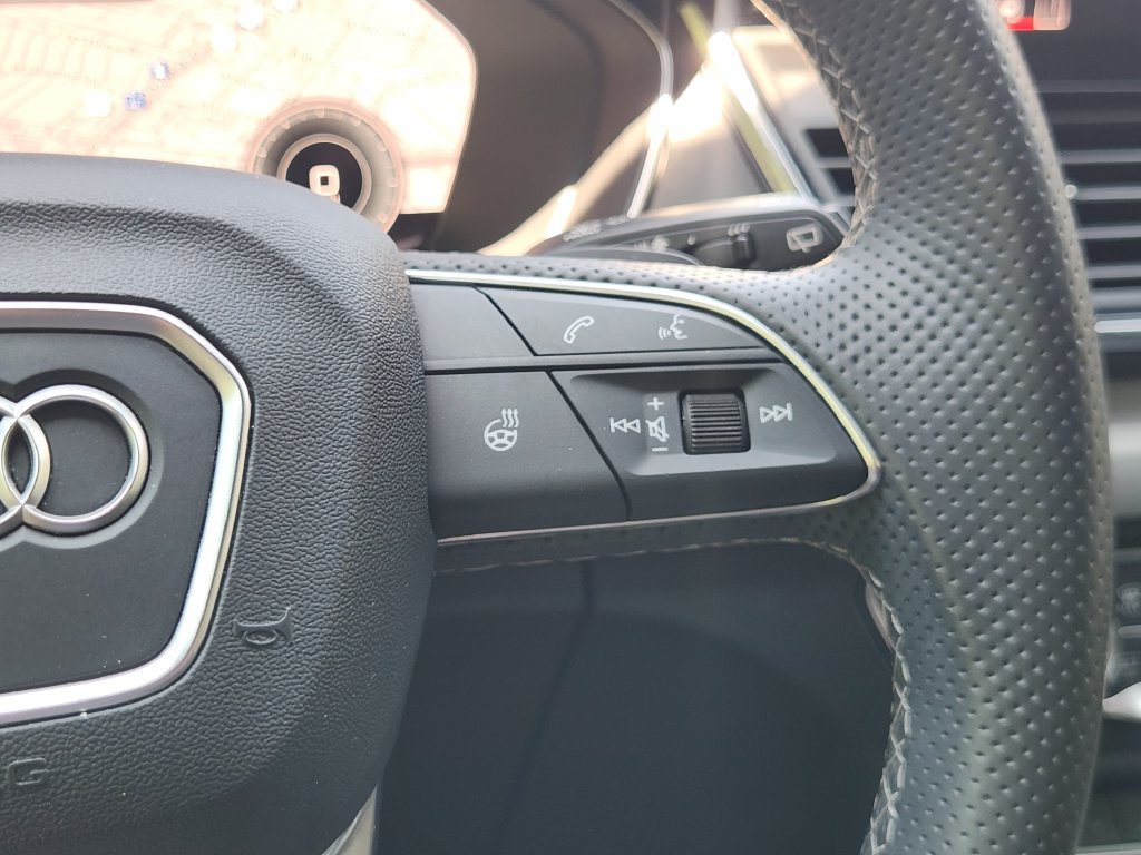 Certified 2023 Audi Q5 e Prestige w/ Prestige Package AWD/4WD image 35