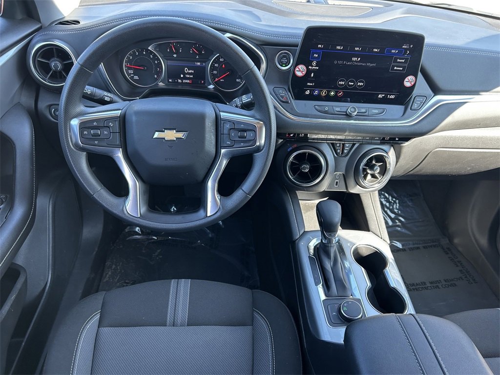 Used 2025 Chevrolet Blazer LT image 15