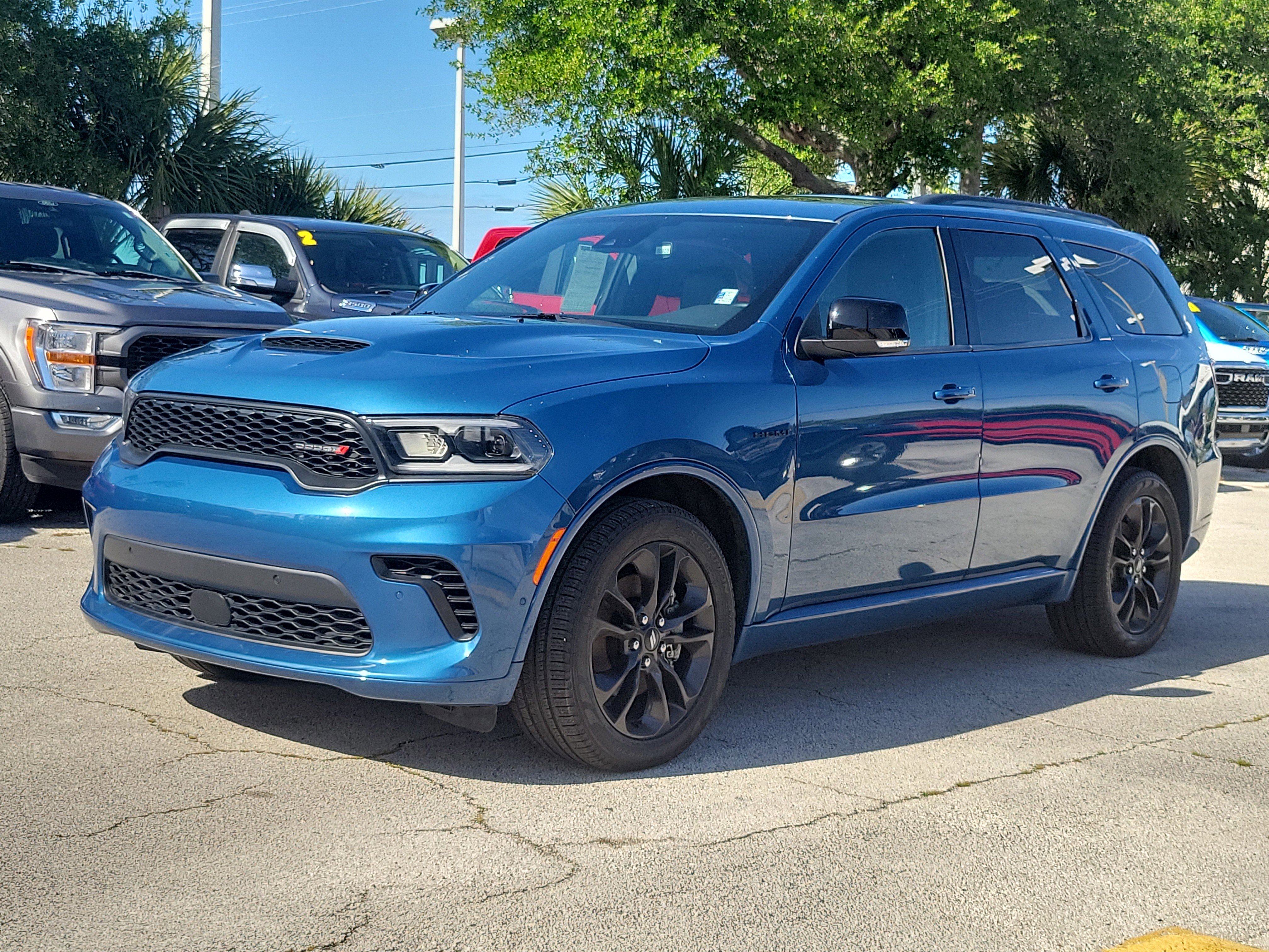 Used 2025 Dodge Durango R/T image 2