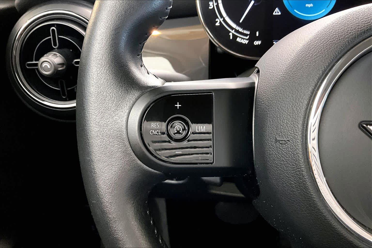 Used 2024 MINI Cooper 2-Door Hardtop w/ Storage Package FWD image 23