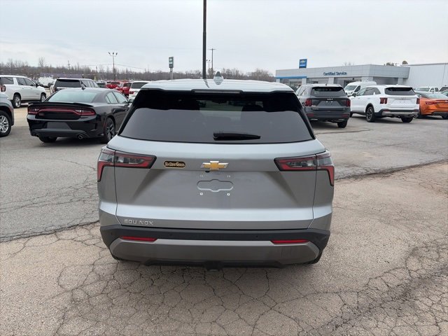 Used 2025 Chevrolet Equinox LT image 5