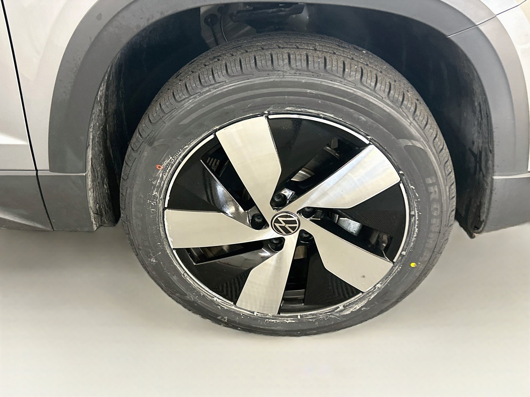 Used 2025 Volkswagen Taos S AWD/4WD image 11