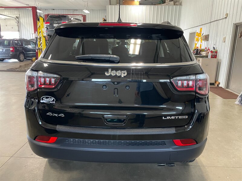 Used 2018 Jeep Compass Limited w/ Navigation Group image 28