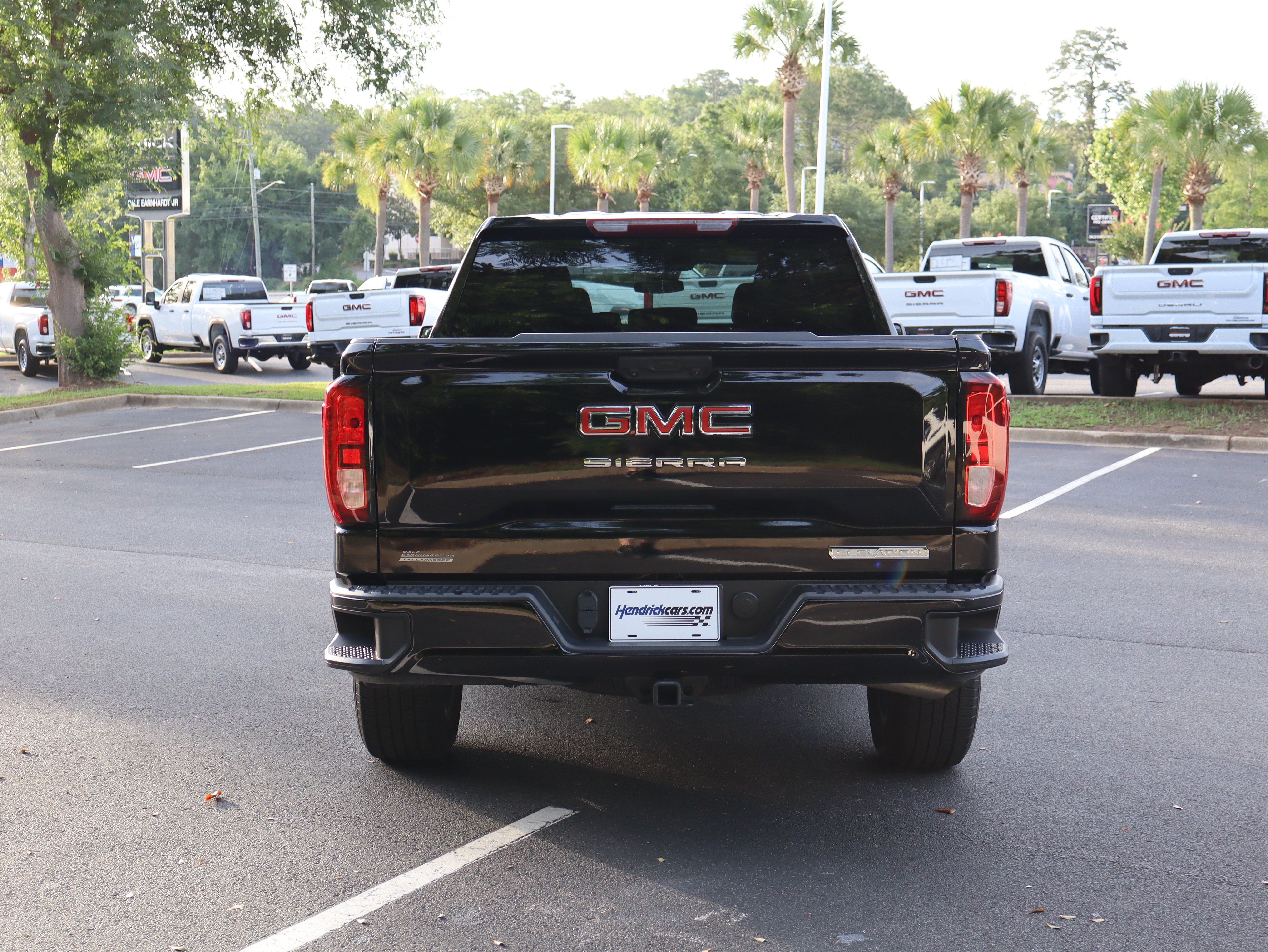 Used 2023 GMC Sierra 1500 Elevation AWD/4WD image 8