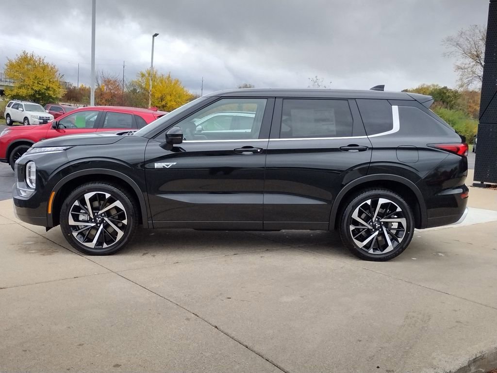 New 2025 Mitsubishi Outlander SE image 20