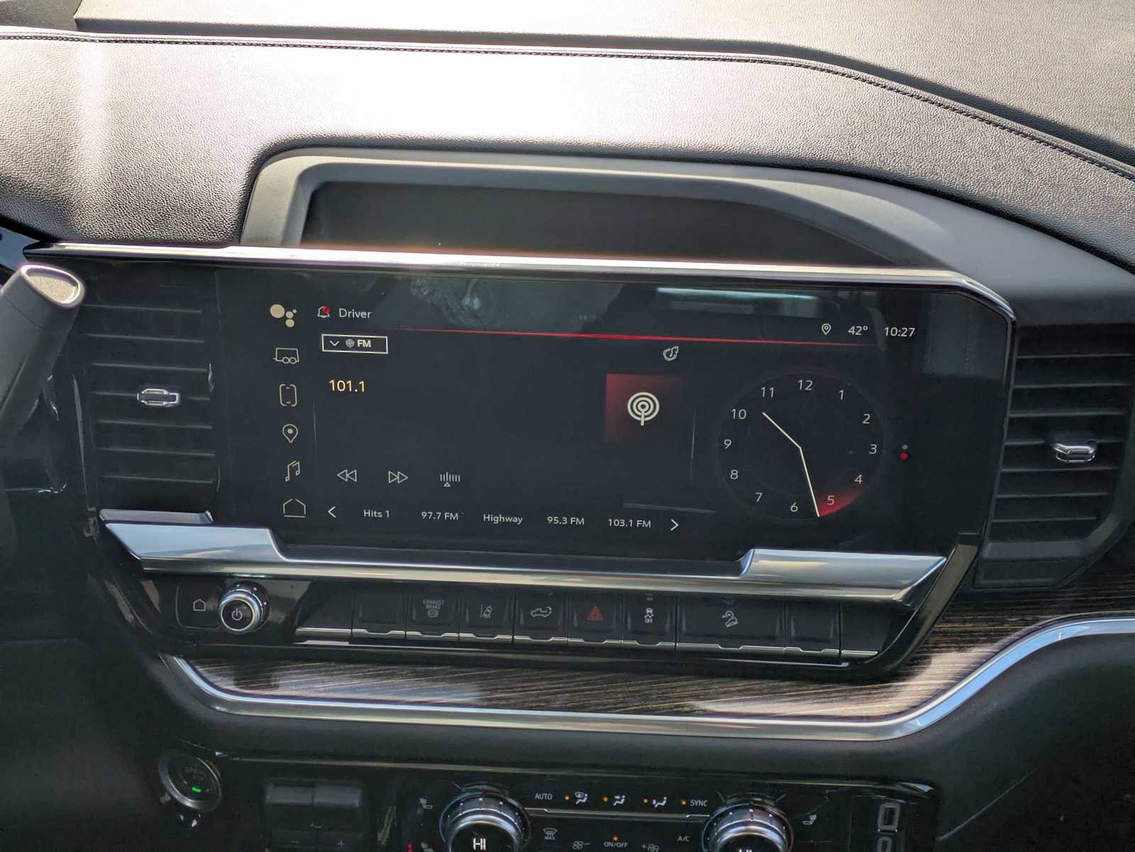 Used 2025 GMC Sierra 3500 SLE w/ SLE Convenience Package image 28