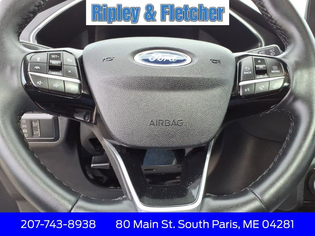 Used 2022 Ford Escape SE w/ SE Sport Appearance Package image 17