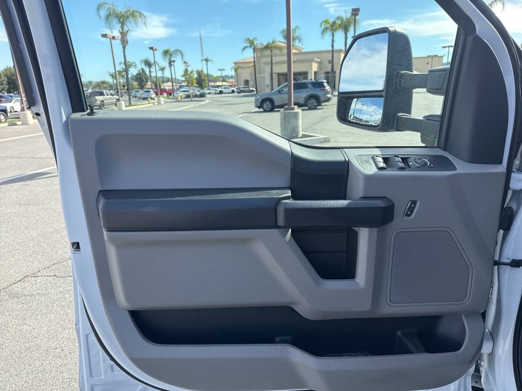 Used 2021 Ford F250 XL w/ STX Appearance Package image 9