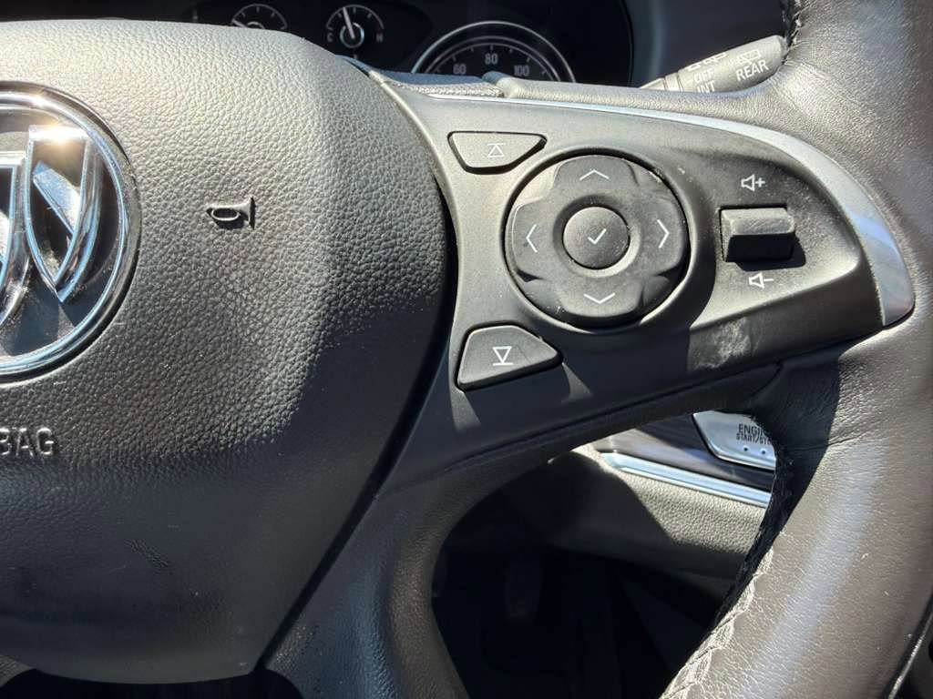 Used 2018 Buick Enclave Premium w/ Experience Buick Package AWD/4WD image 38