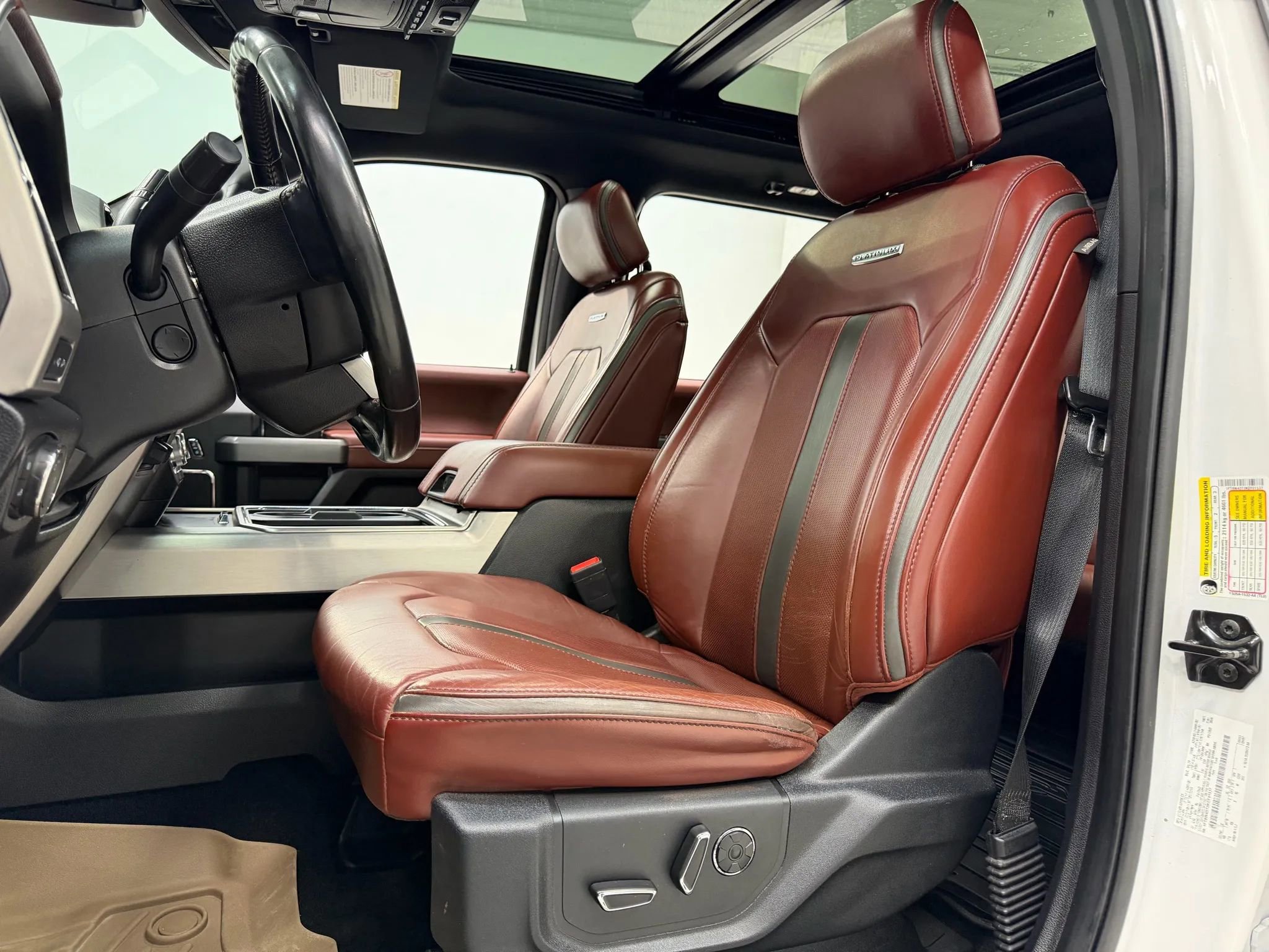 Used 2019 Ford F450 Platinum w/ Platinum Ultimate Package AWD/4WD image 15