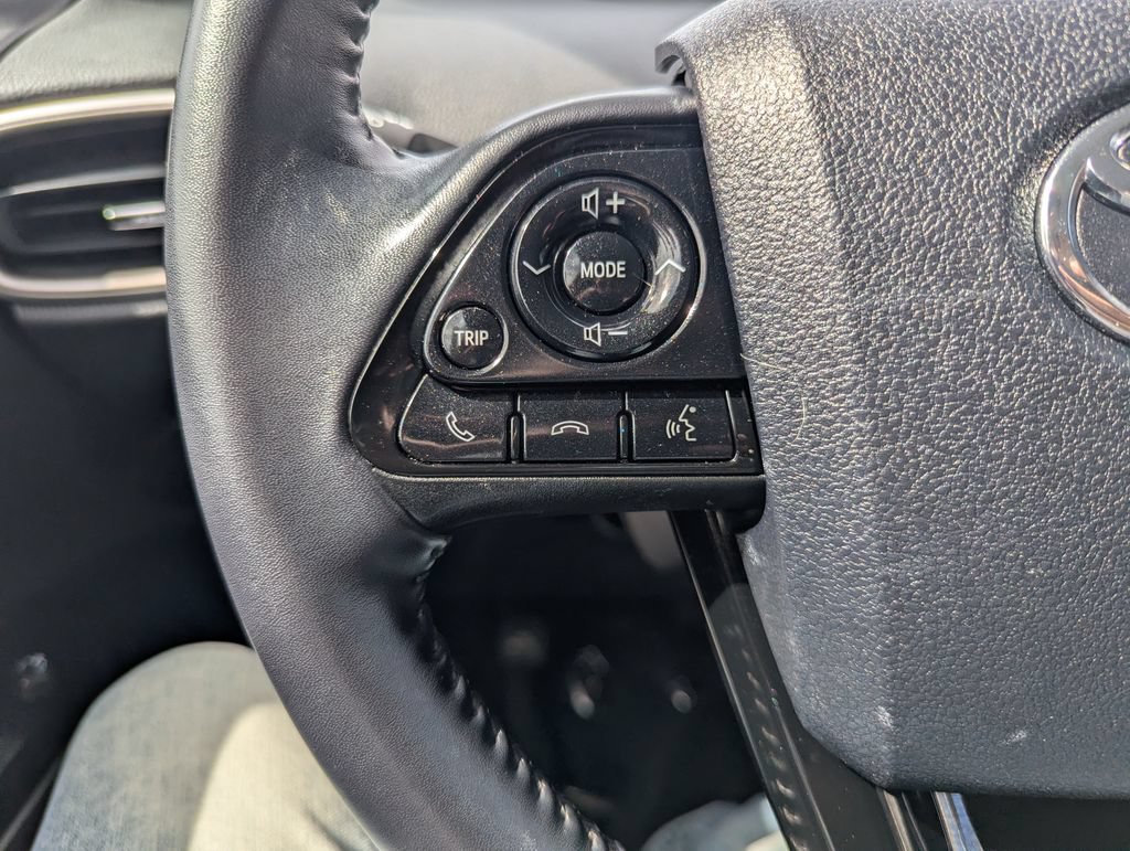 Used 2021 Toyota Prius Prime XLE FWD image 25