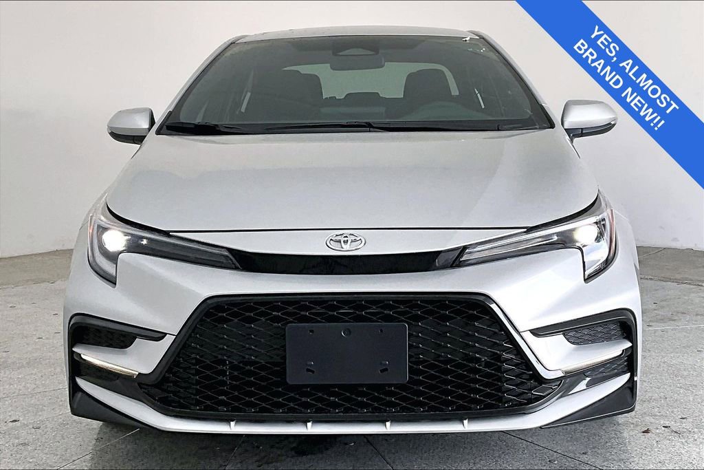 Used 2026 Toyota Corolla SE image 6