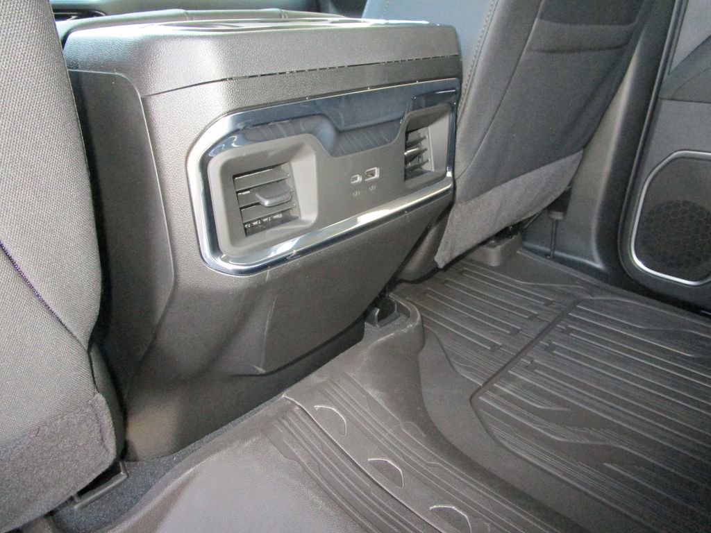 New 2026 GMC Sierra 1500 Elevation image 21