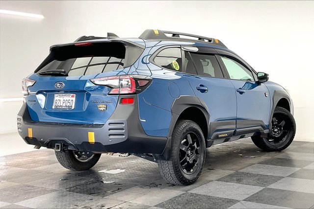 Used 2022 Subaru Outback Wilderness w/ Wilderness Package image 13