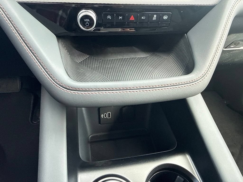 New 2027 Ford Explorer Active w/ Active Comfort Package AWD/4WD image 33