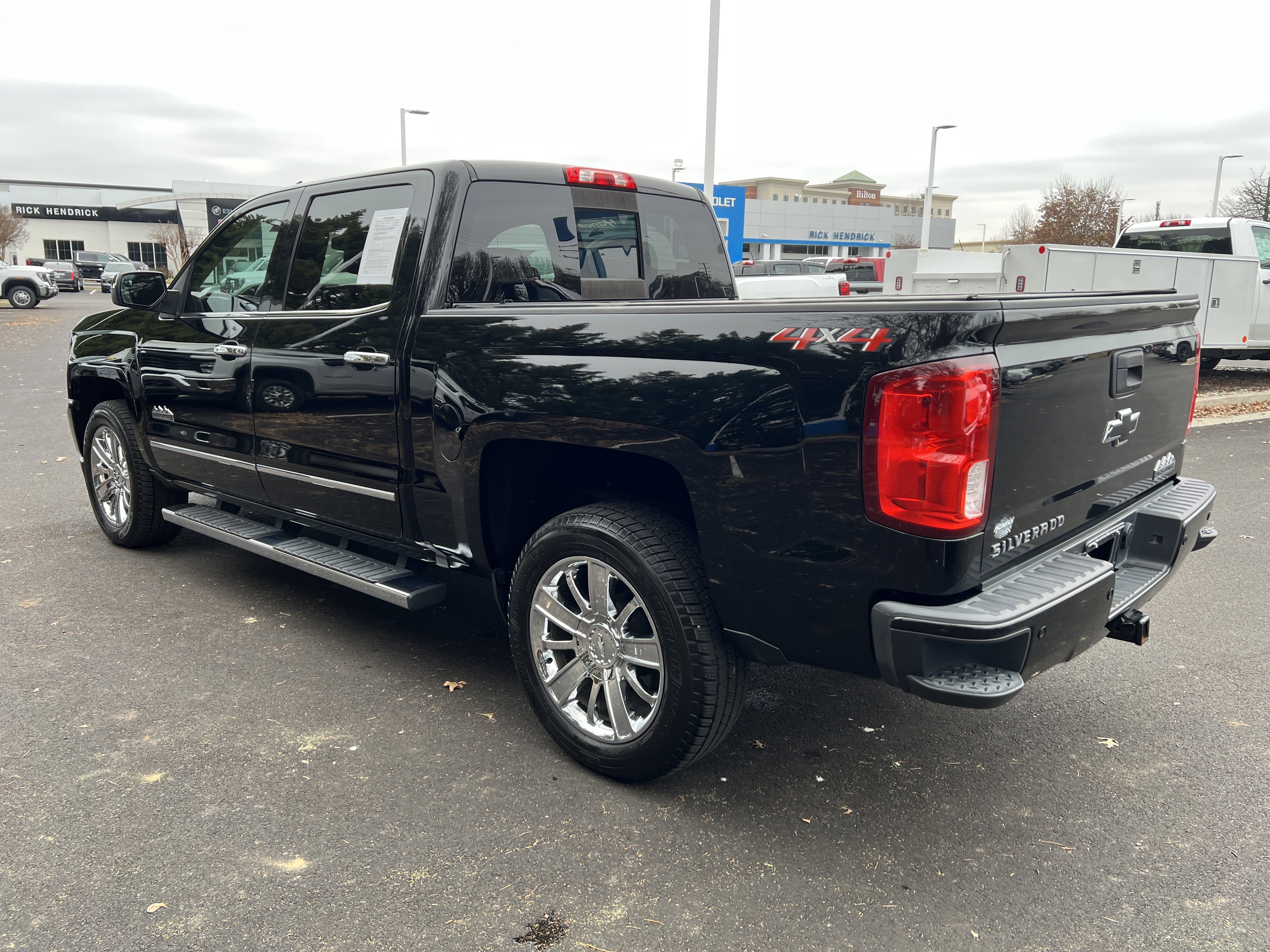 Used 2018 Chevrolet Silverado 1500 High Country image 8