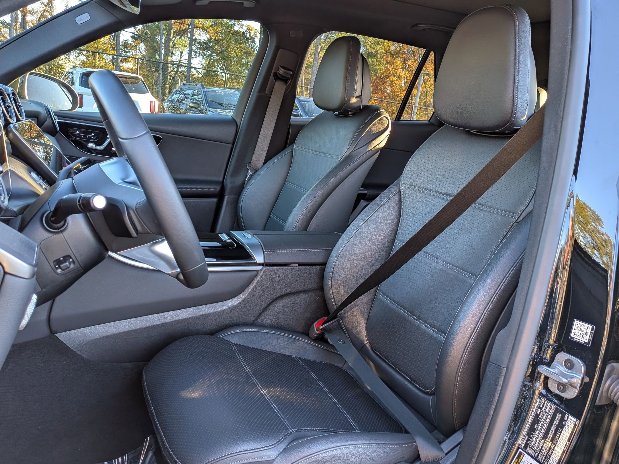 Certified 2025 Mercedes-Benz GLC 300 4MATIC image 16