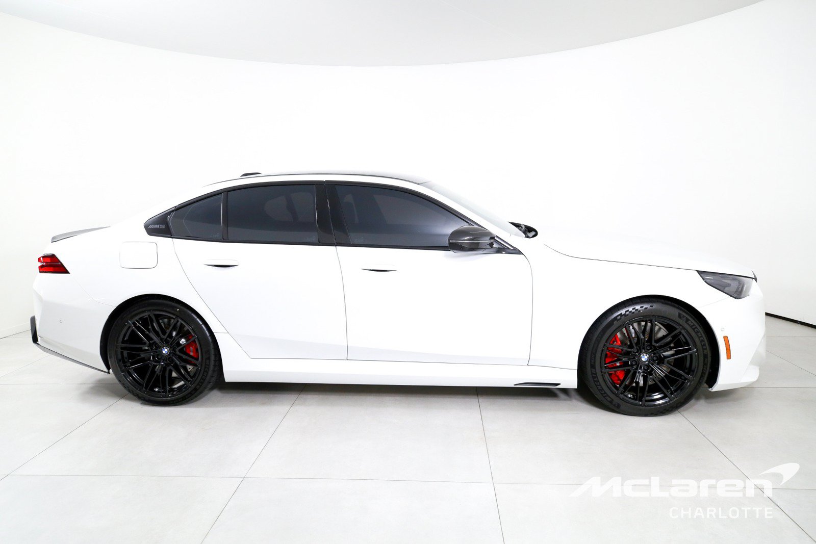 Used 2026 BMW M5 w/ Carbon Package AWD/4WD image 9