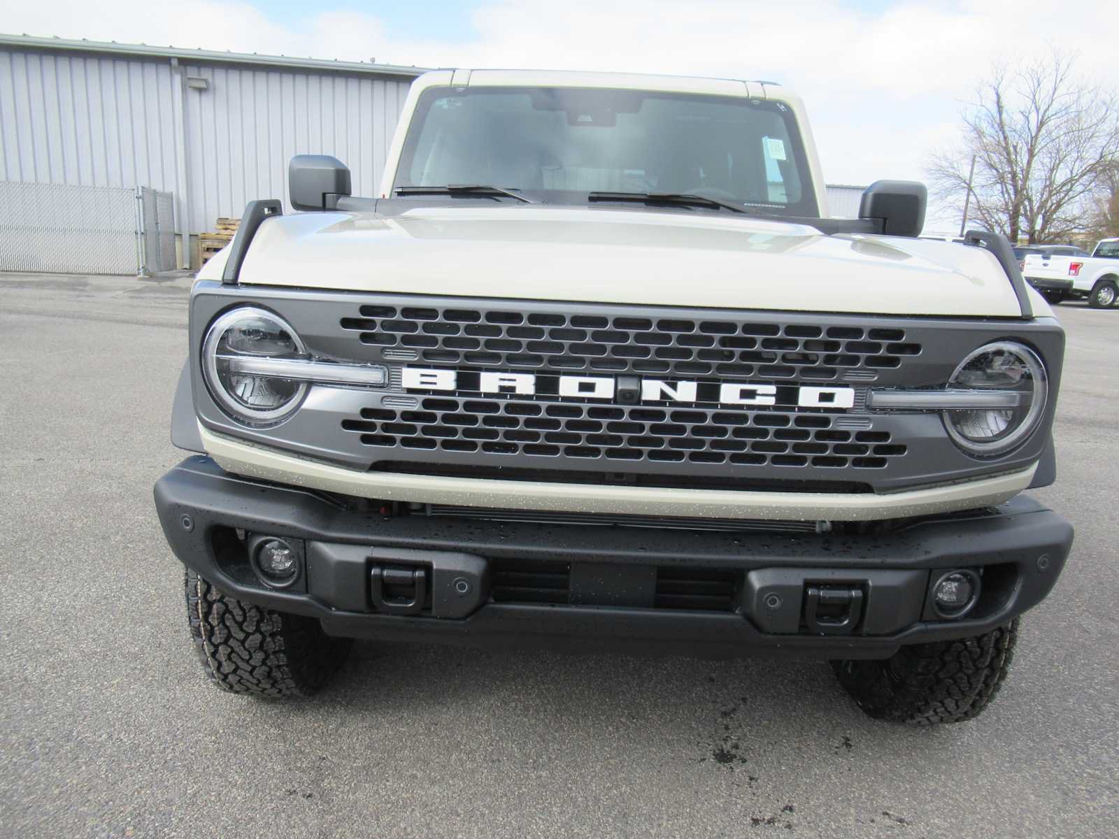 New 2026 Ford Bronco Badlands AWD/4WD image 2