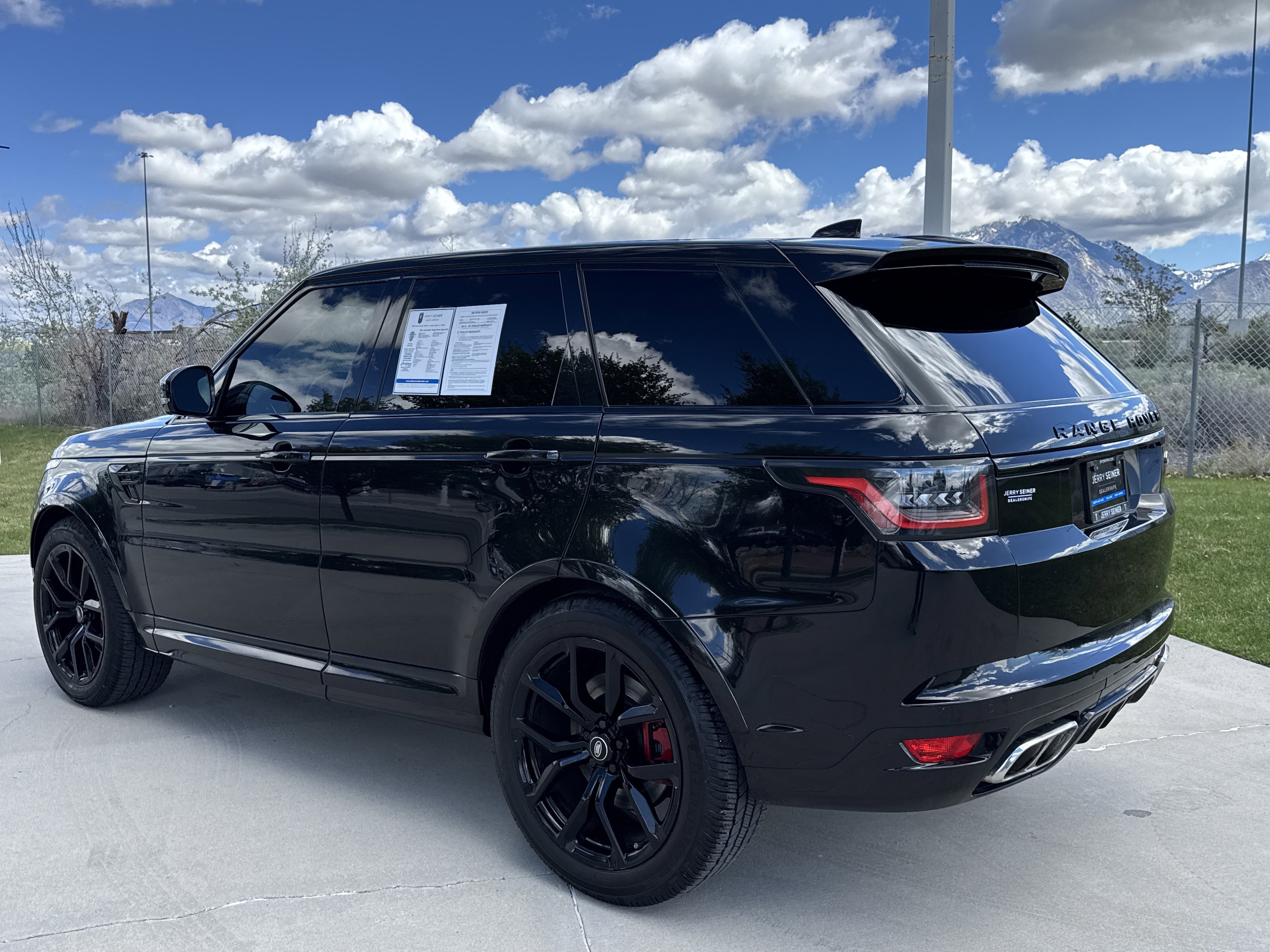 Used 2021 Land Rover Range Rover Sport SVR AWD/4WD image 3