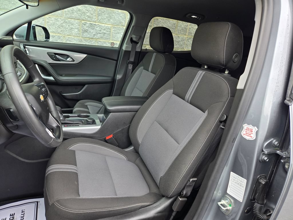 Used 2025 Chevrolet Blazer LT FWD image 14