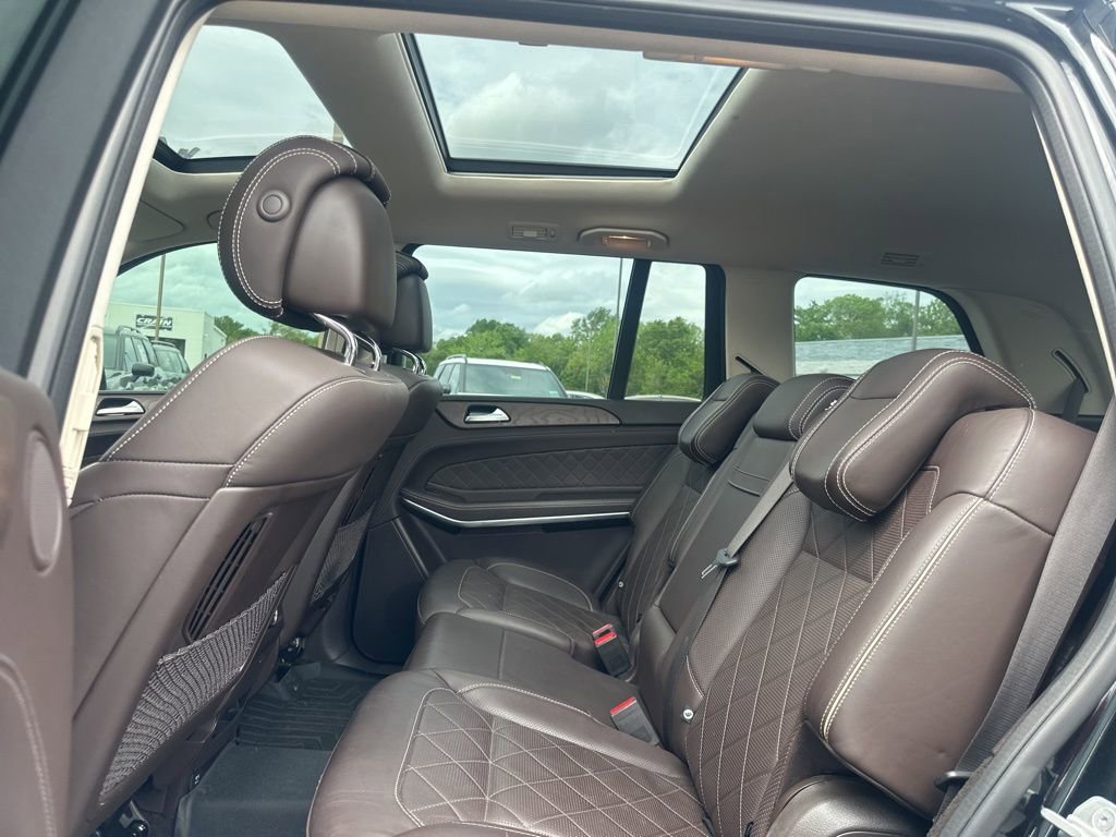 Used 2017 Mercedes-Benz GLS 550 4MATIC image 17